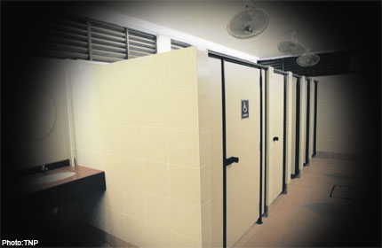 Teacher faces trespassing, theft charges