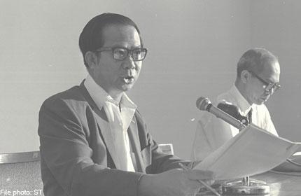 Founding PAP member Dr Toh Chin Chye dies at 90 - SGClub Forums ...