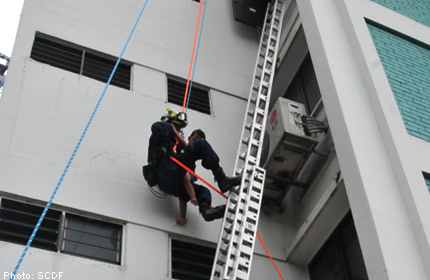 20110321.225319_scdf_rescue.jpg
