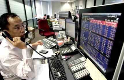 Singapore Stocks-Wilmar leads gain at midday; 3080-3100 band eyed