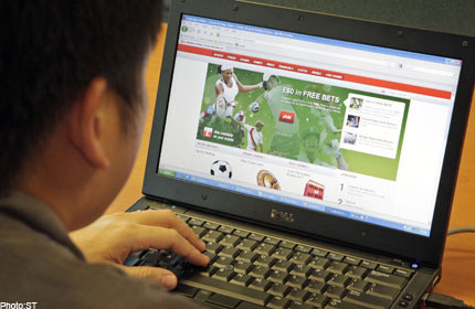 20120514.085728 onlinegamble st1 Online Sports Betting: Legalize It?