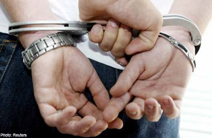 20130709.204641_crim_handcuffs.jpg