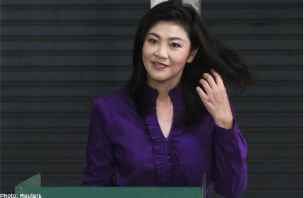 THAI PM YINGLUCK TO VISIT SINGAPORE TODAY