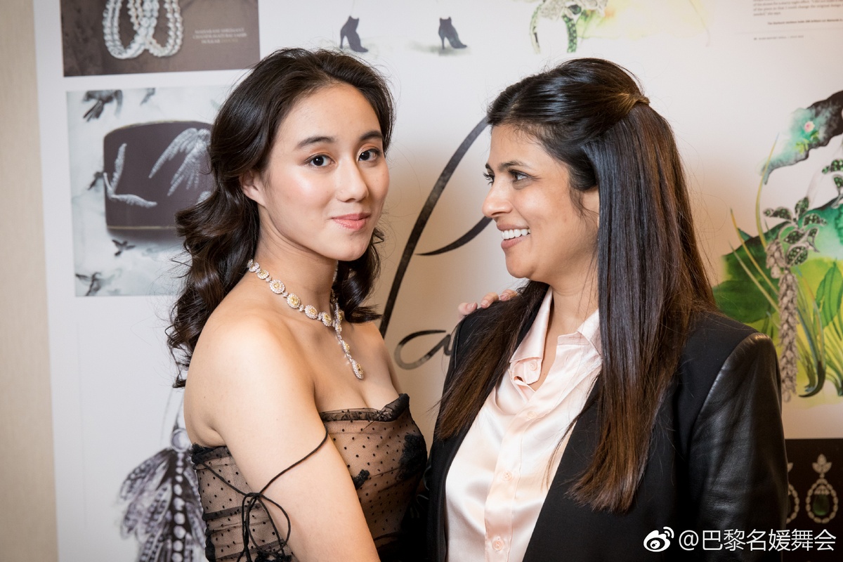 Casino tycoon Stanley Ho's daughter makes stunning debut in Paris, News