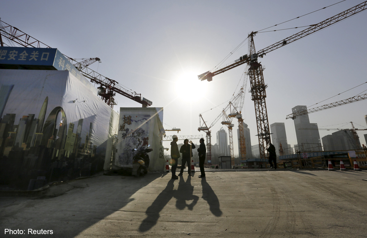 Chinas GDP Slows to 7 Percent, the Weakest Rate Since 2009 - New.