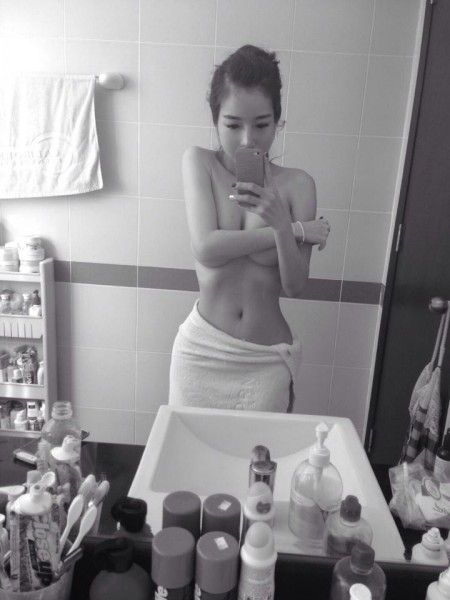 Vietnamese Model Teases Fans With Her Sizzling Selfies Entertainment News Asiaone