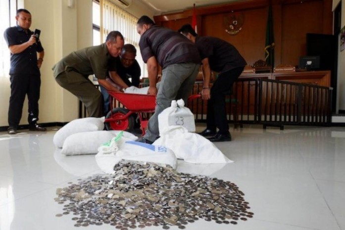 indonesiaalimonycoins_jakartapost.jpg
