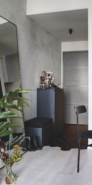 Creative couple&#039;s sleek and stylish 2-plus-1-bedroom condominium