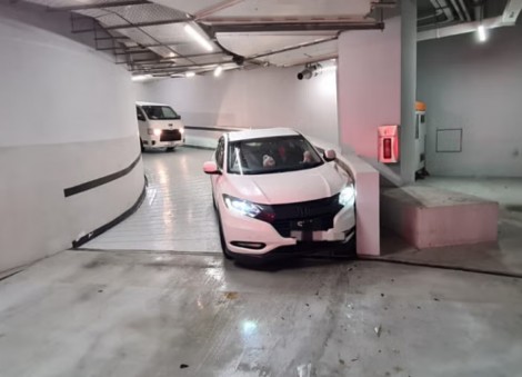 'Too slippery to stop': At least 10 drivers crash into wall at Funan car park amid heavy rain