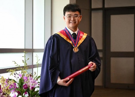 Man got into poly on 6th try, graduates with near-perfect 3.99 GPA