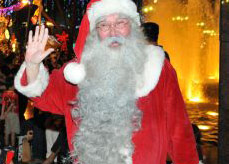 Santa Comes To Town