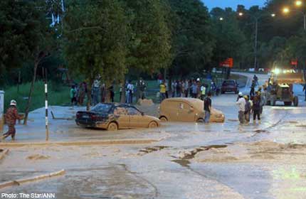 mud as landslide hits Putra Heights
