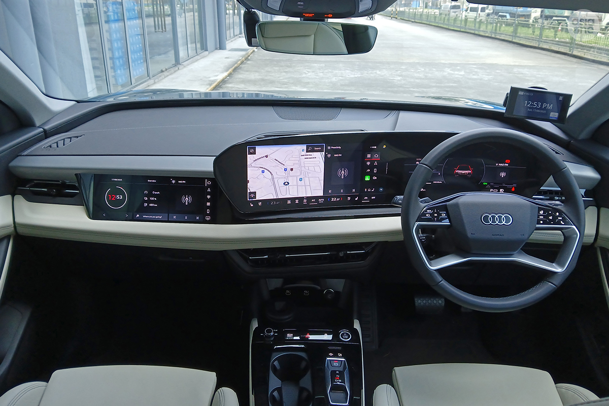 Audi Q6 e-tron interior