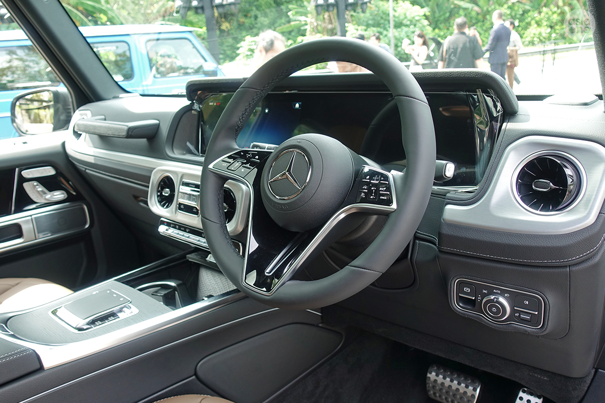 Mercedes-Benz G-Class interior