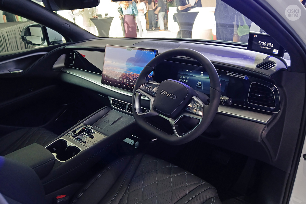 BYD Sealion 7 Dynamic interior