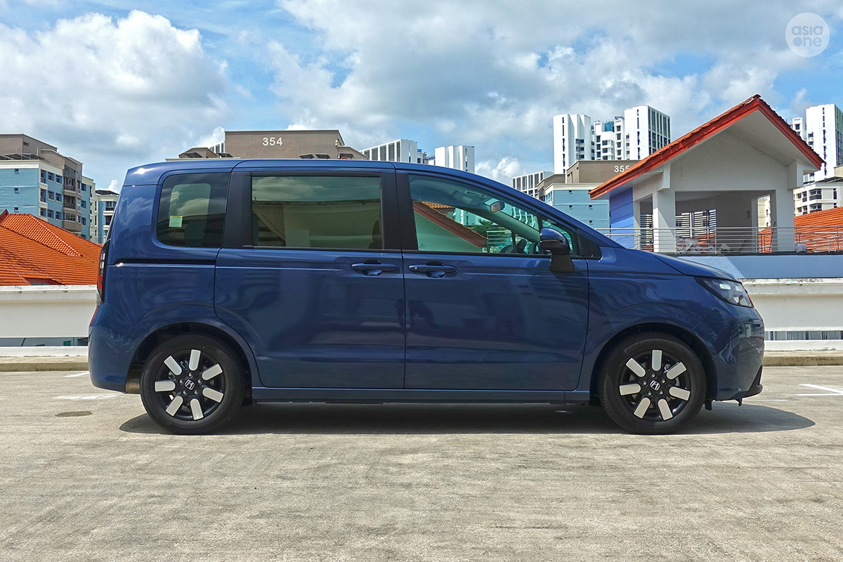 Honda Freed Hybrid
