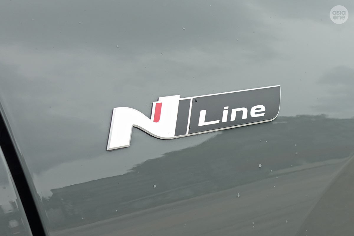 Hyundai Tucson N Line badge