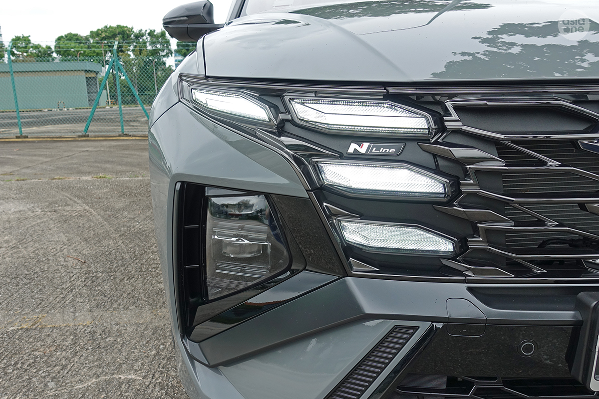 Hyundai Tucson N Line headlight