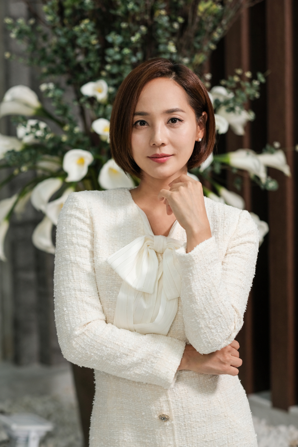 7. Eugene explains the difficulties she faced playing the role as Oh Yoon-h...