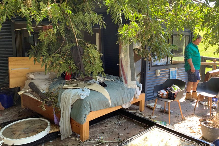 Drought Fire And Flood Devastate Australians In The Bush World News
