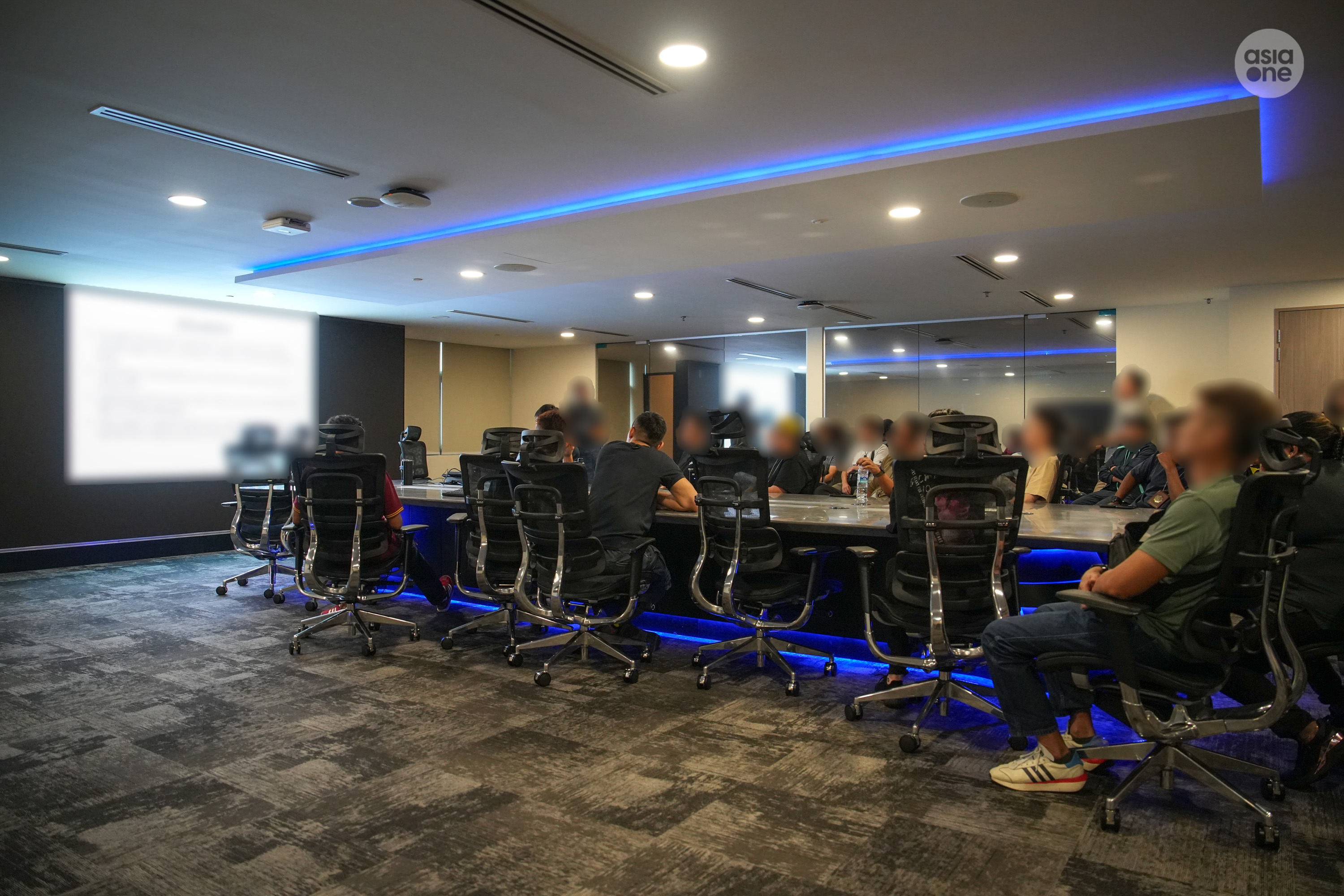 CNB officers at a briefing before setting off for anti-drug operation on Sept 10.