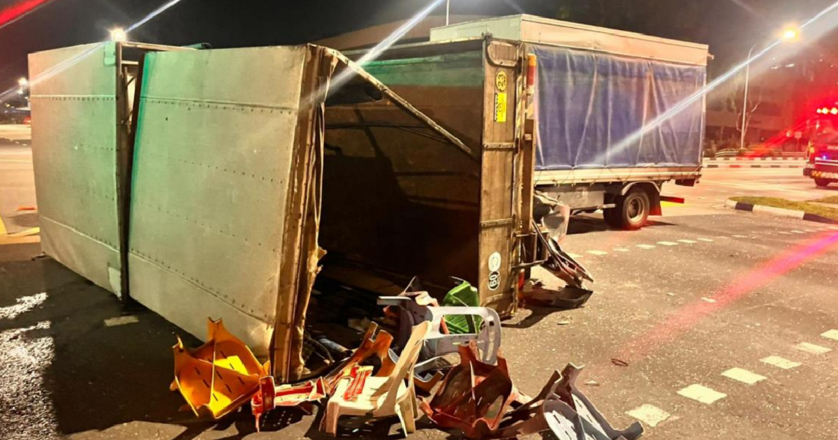 The two collided lorries at the Sungei Kadut traffic junction。 PHOTO: Singapore Police ForcePHOTO: Singapore Police Force