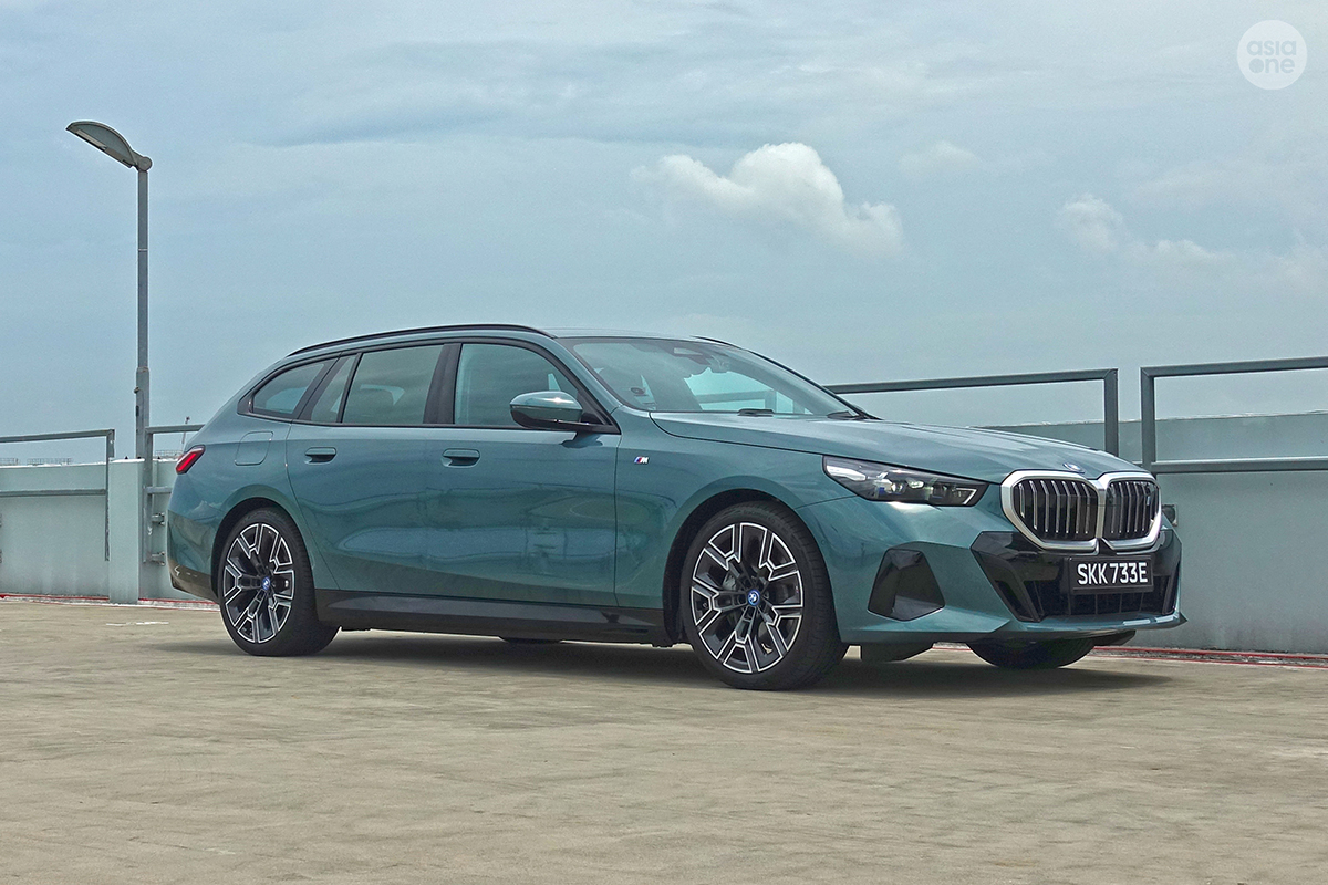 BMW i5 Touring