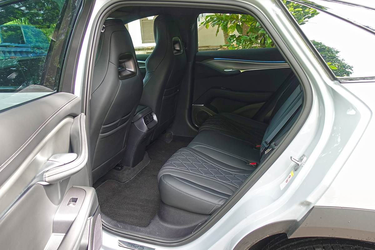 BYD Sealion 7 rear seats