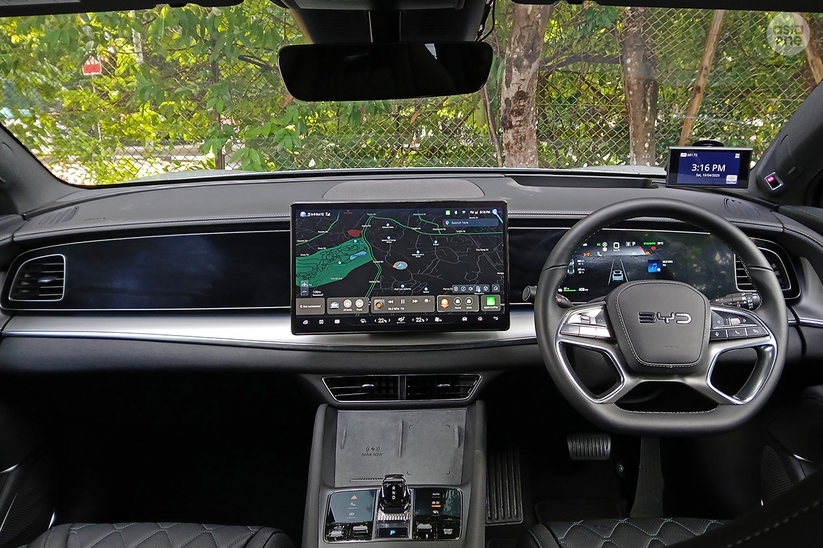 BYD Sealion 7 dashboard