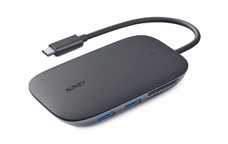 Aukey CB-C68 USB-C Adapter