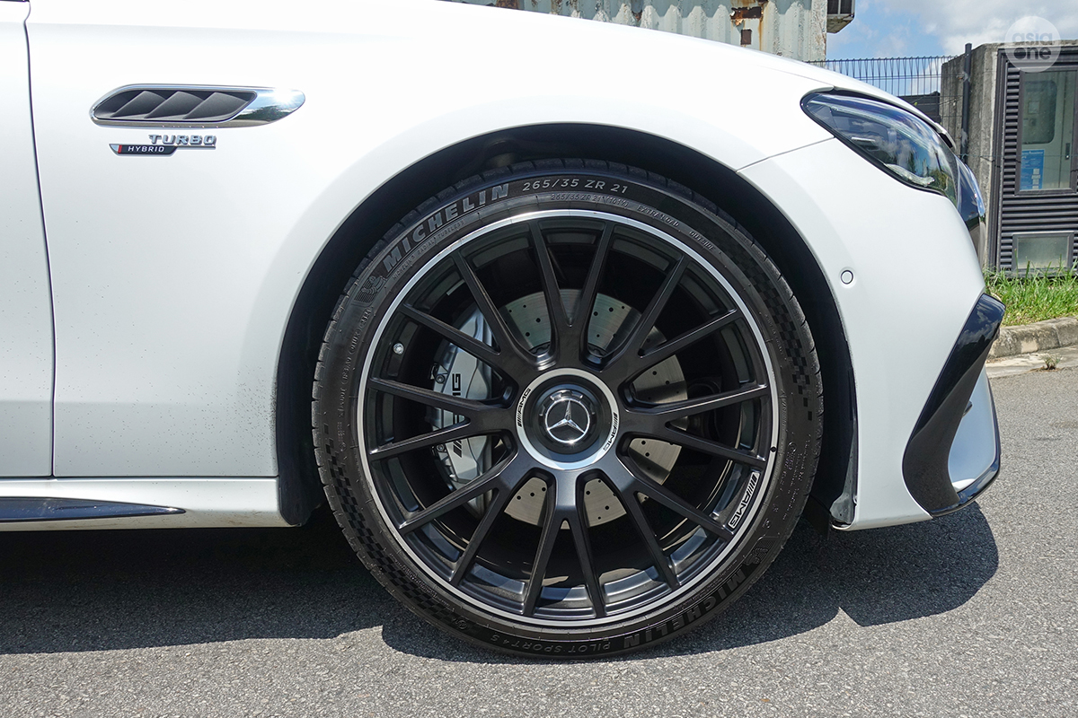 Mercedes-AMG E53 brakes