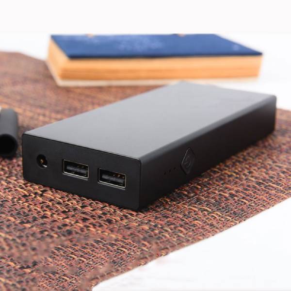 Twitter/Samhopowerbank