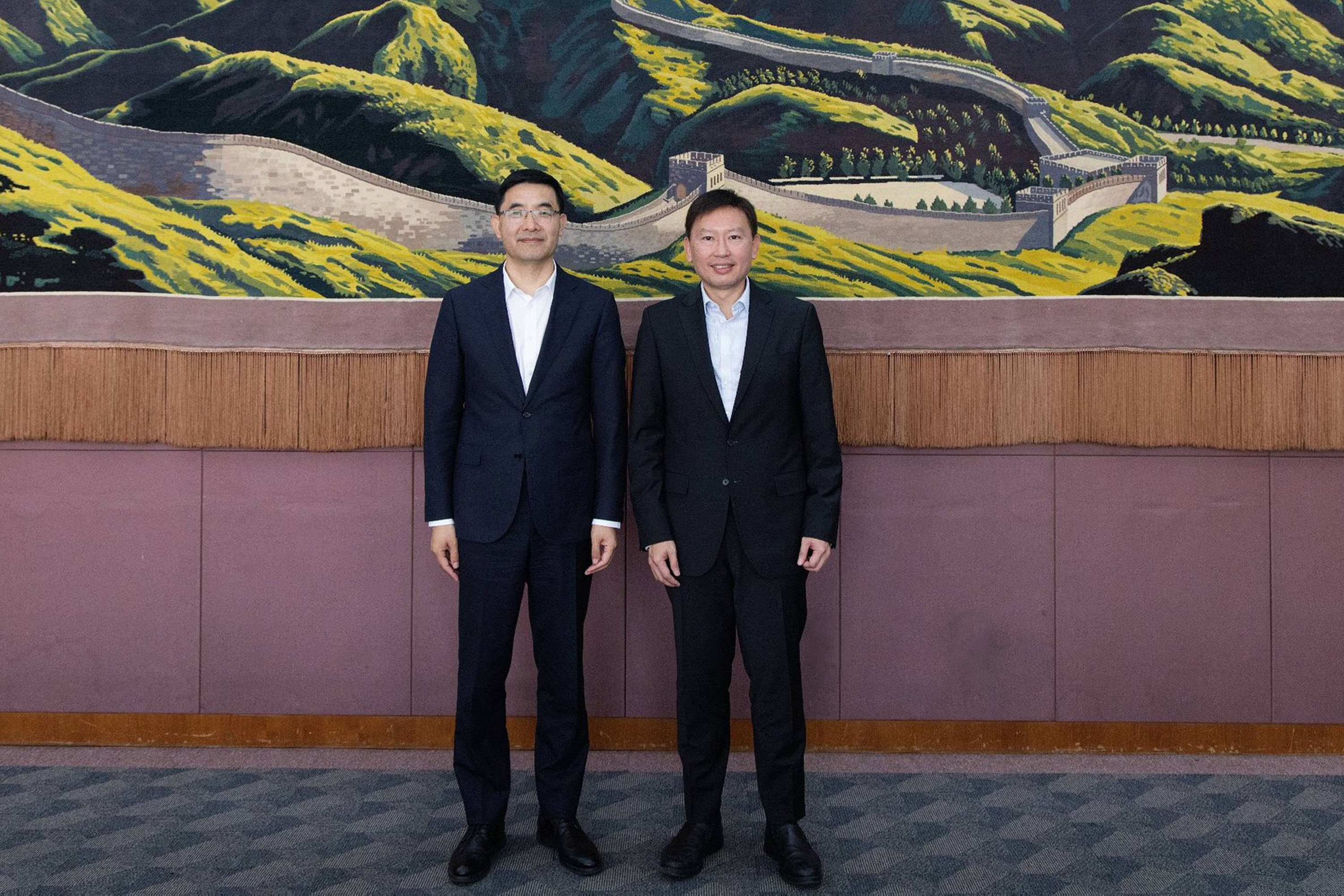 National Development Minister Chee Hong Tat (right), who is also deputy chairman of the Monetary Authority of Singapore board of governors, met with China Construction Bank chairman Zhan Jinliang on Wednesday (April 16).