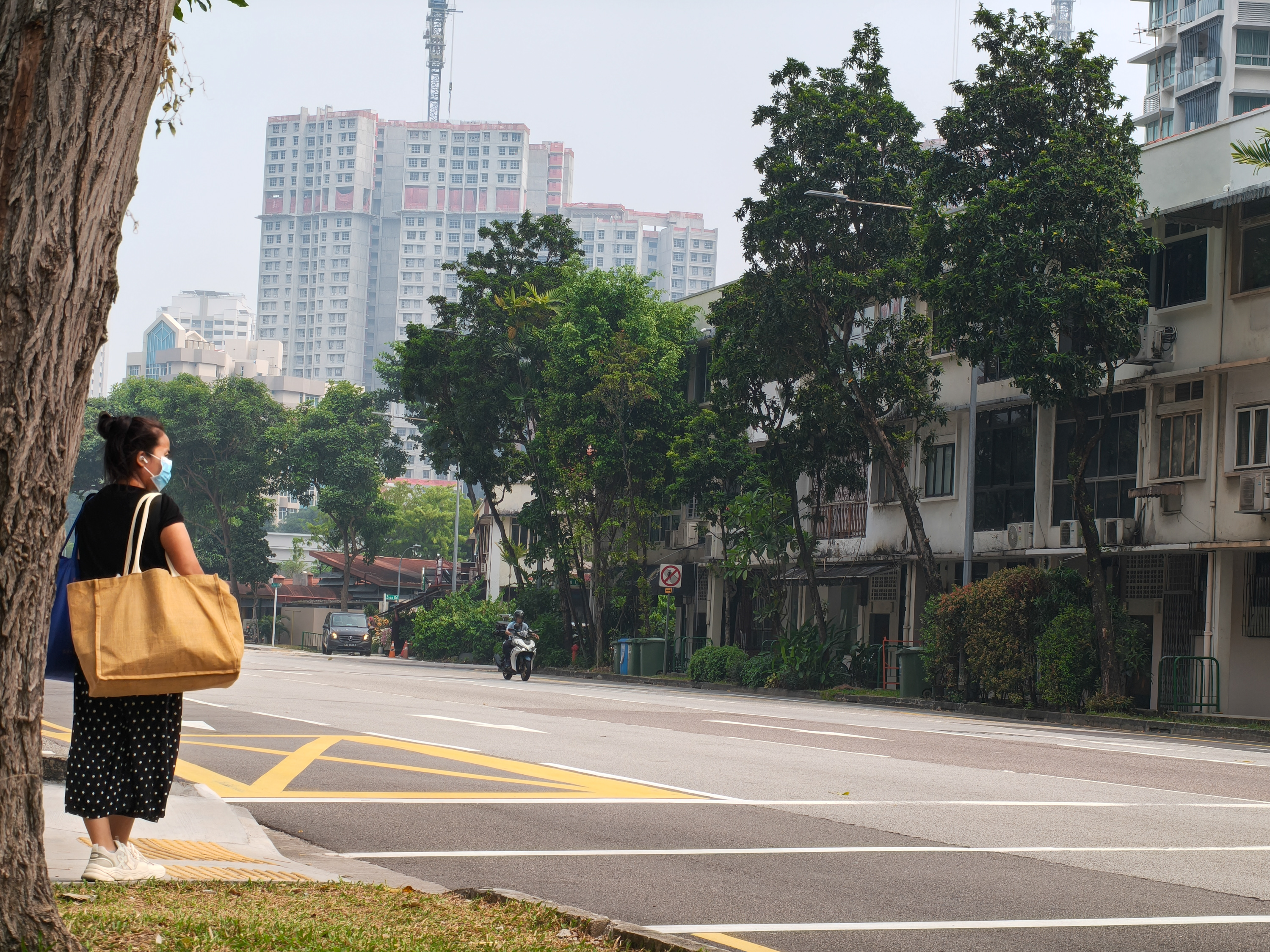 At 4pm on Monday (Sept 14), all regions in Singapore recorded 1-hour PM2.5 readings in the elevated band.