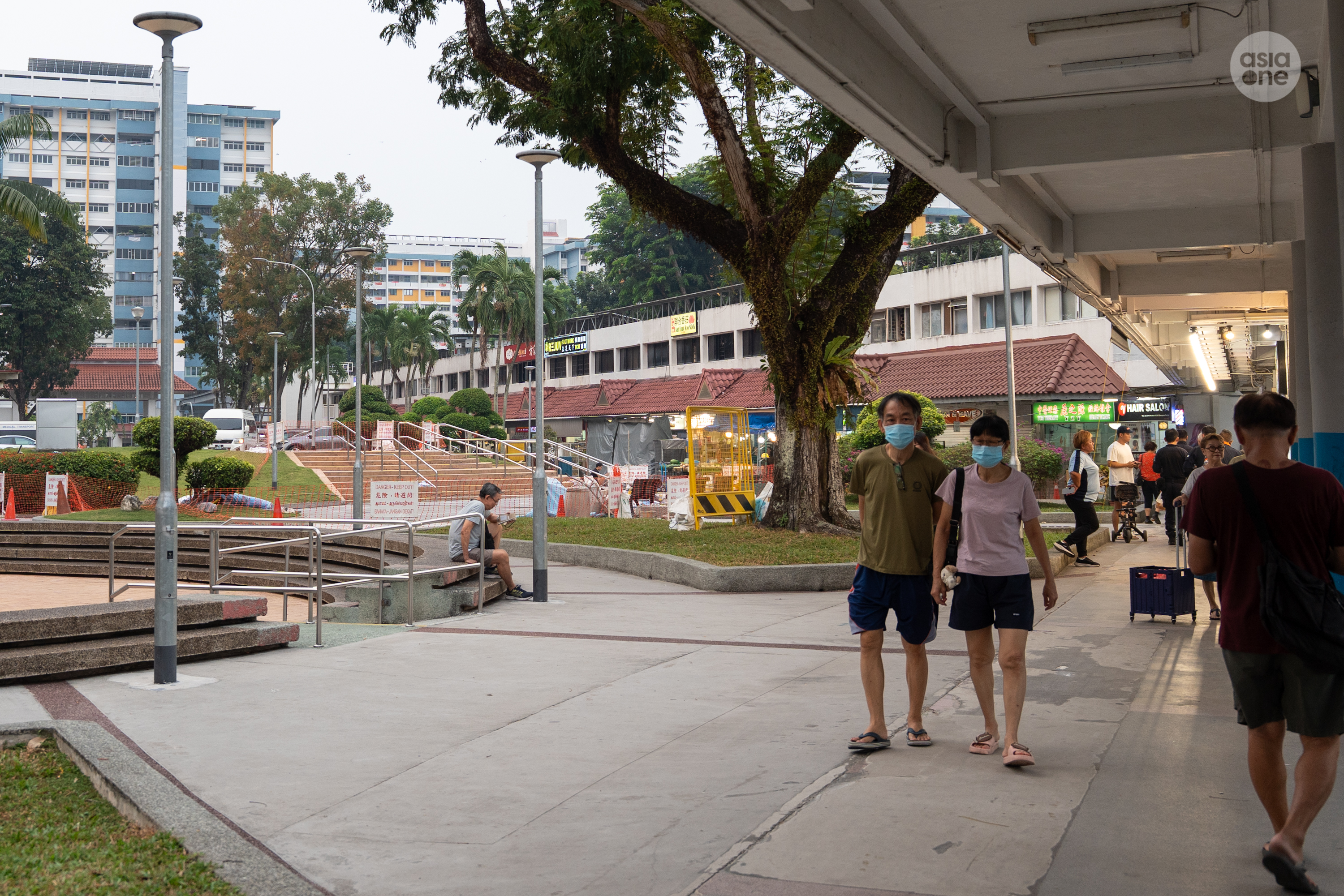 Members of the public should note that the health impact of haze is dependent on one's health status, the PSI level, and the length and intensity of outdoor activity. 
