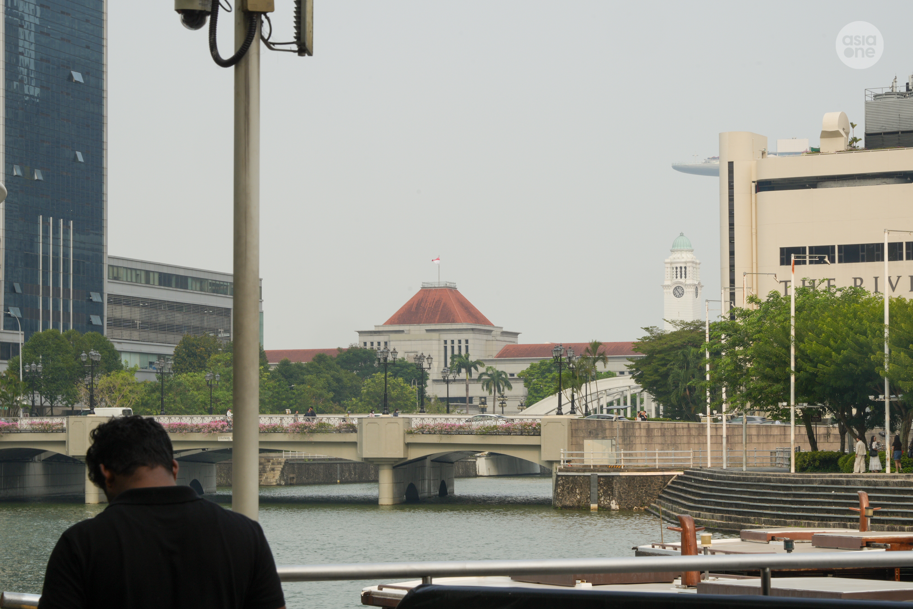 Members of the public should note that the health impact of haze is dependent on one's health status, the PSI level, and the length and intensity of outdoor activity. 