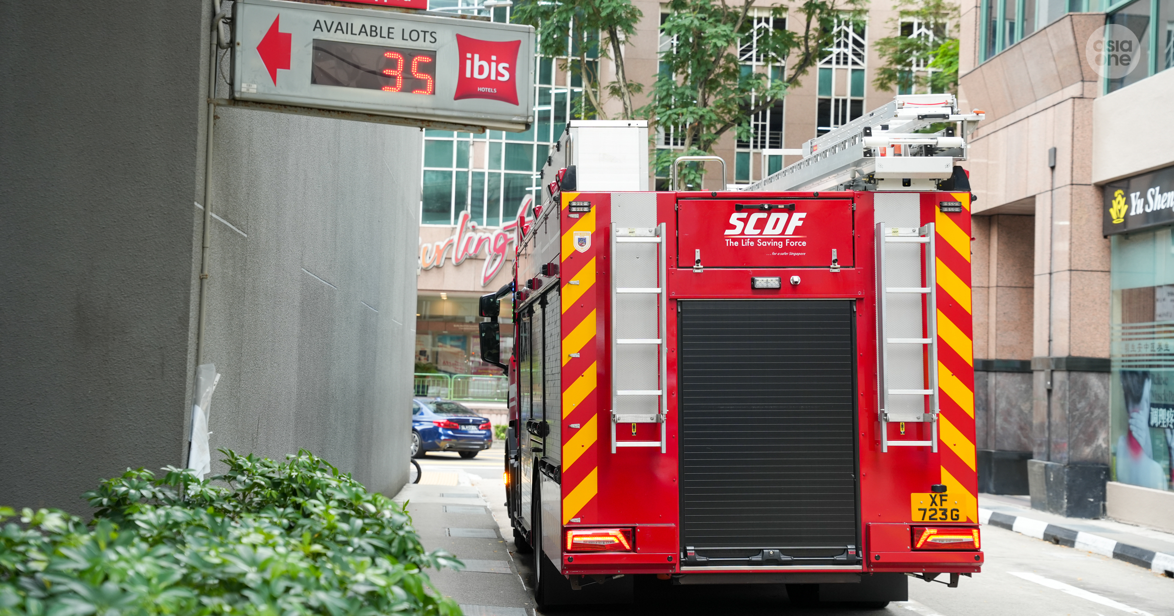 A SCDF fire engine at Bencoolen Link.