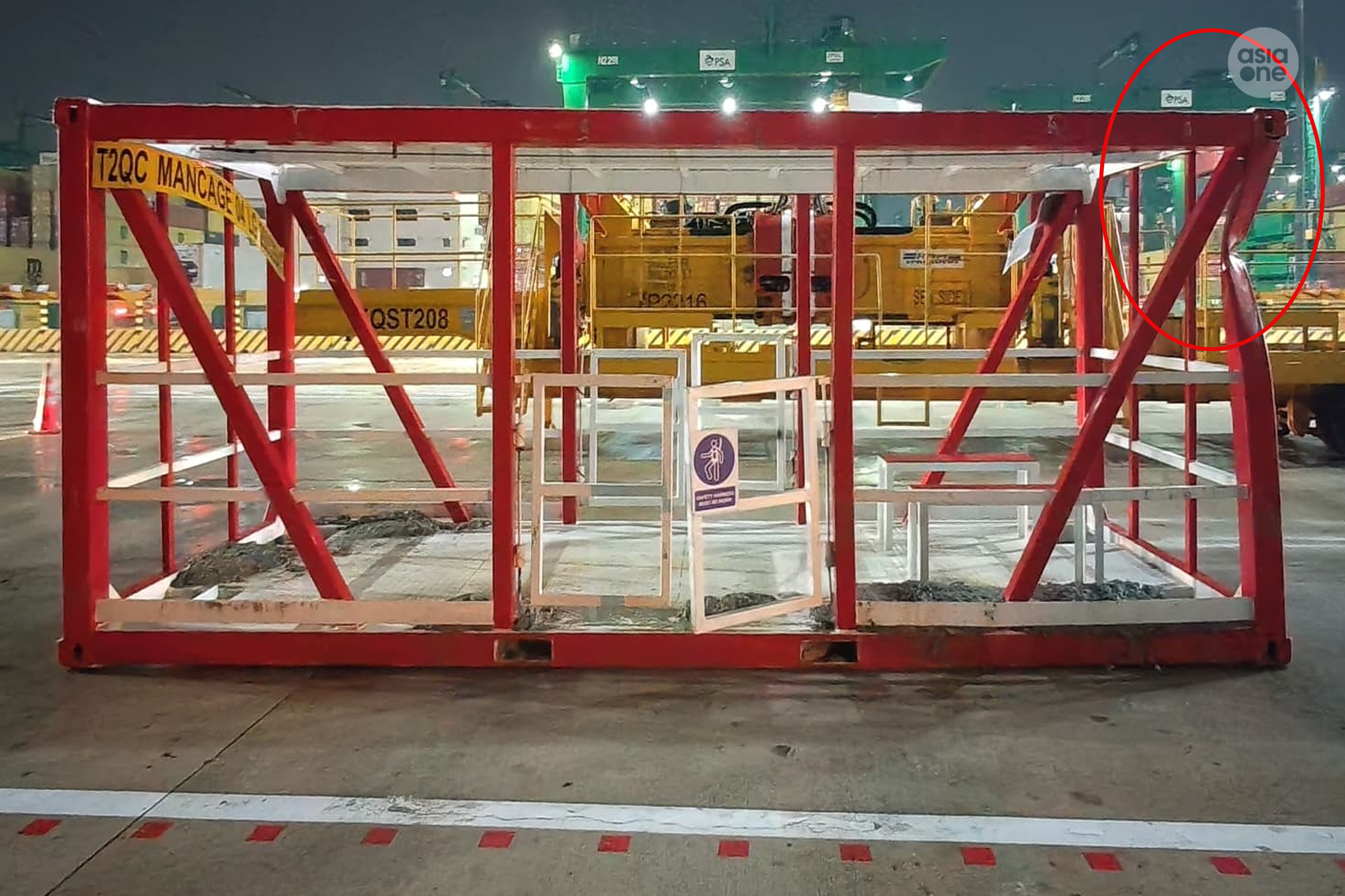 The work platform used to carry the two workers when the incident happened. PHOTO: AsiaOne reader