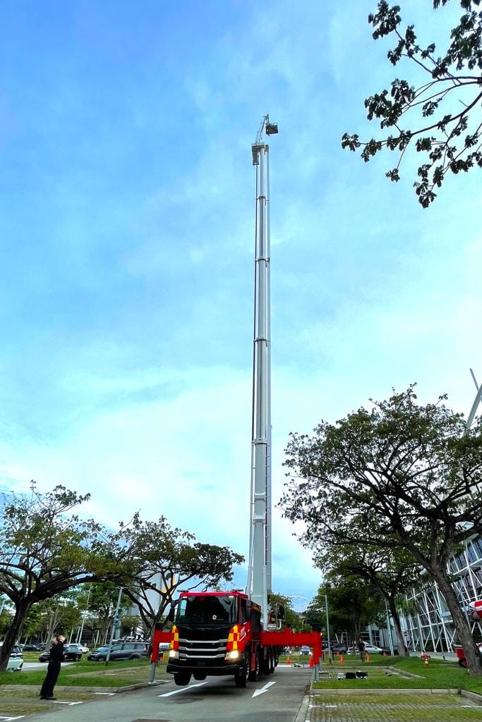 The SCDF's high-level articulated (HLA) fire vehicle can reach 90m (equivalent to about 30 stories).