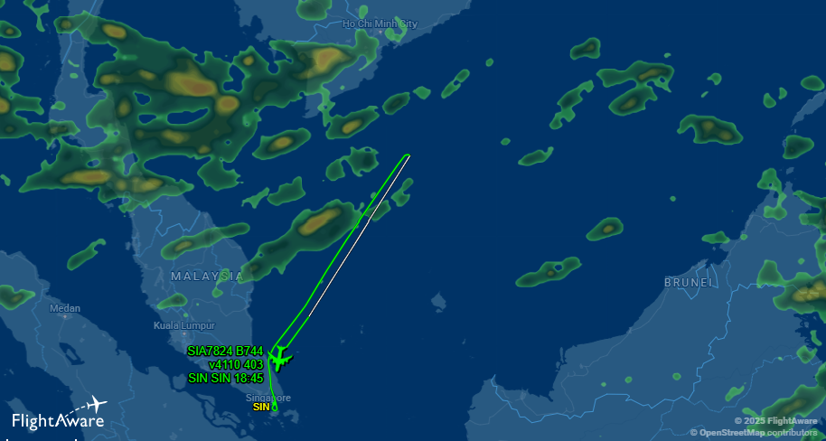 China-bound Singapore Airlines Cargo flight SQ7824 turned back to Singapore due to a technical issue.