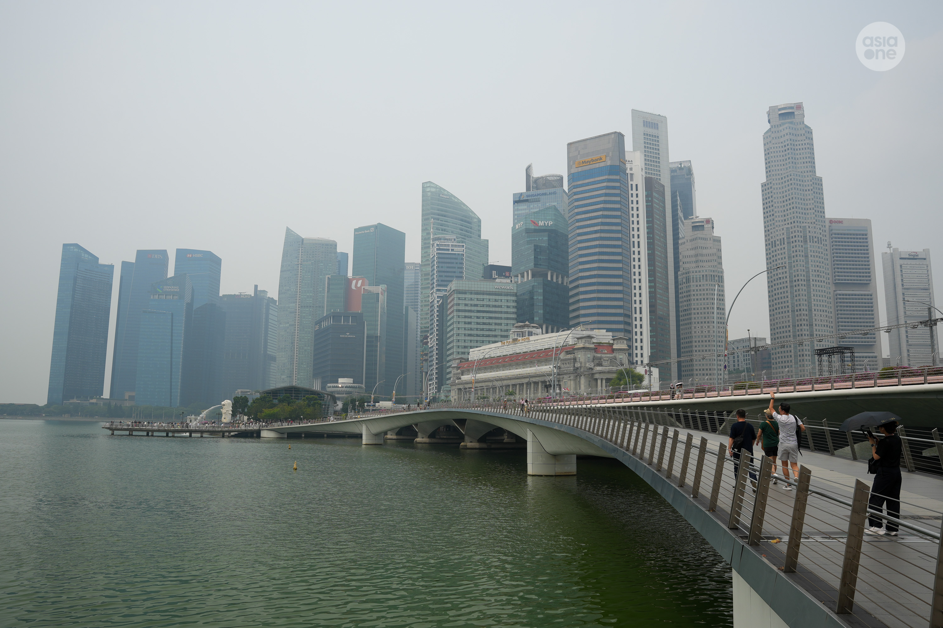 Those who are planning to conduct or participate in outdoor activities immediately can check the 1-hour PM2.5 concentration readings and vulnerable persons guide.