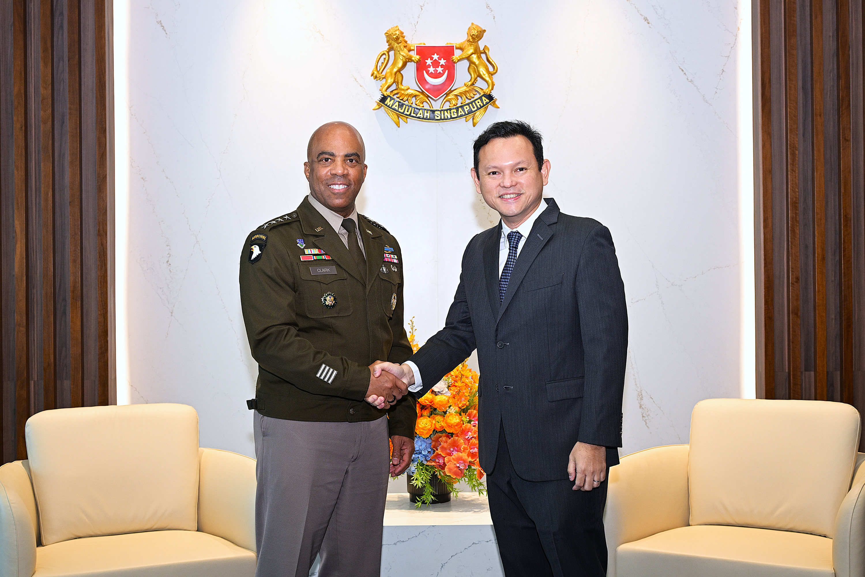 General Ronald Clark met with Senior Minister of State for Defence Zaqy Mohamad on Tuesday (April 28).