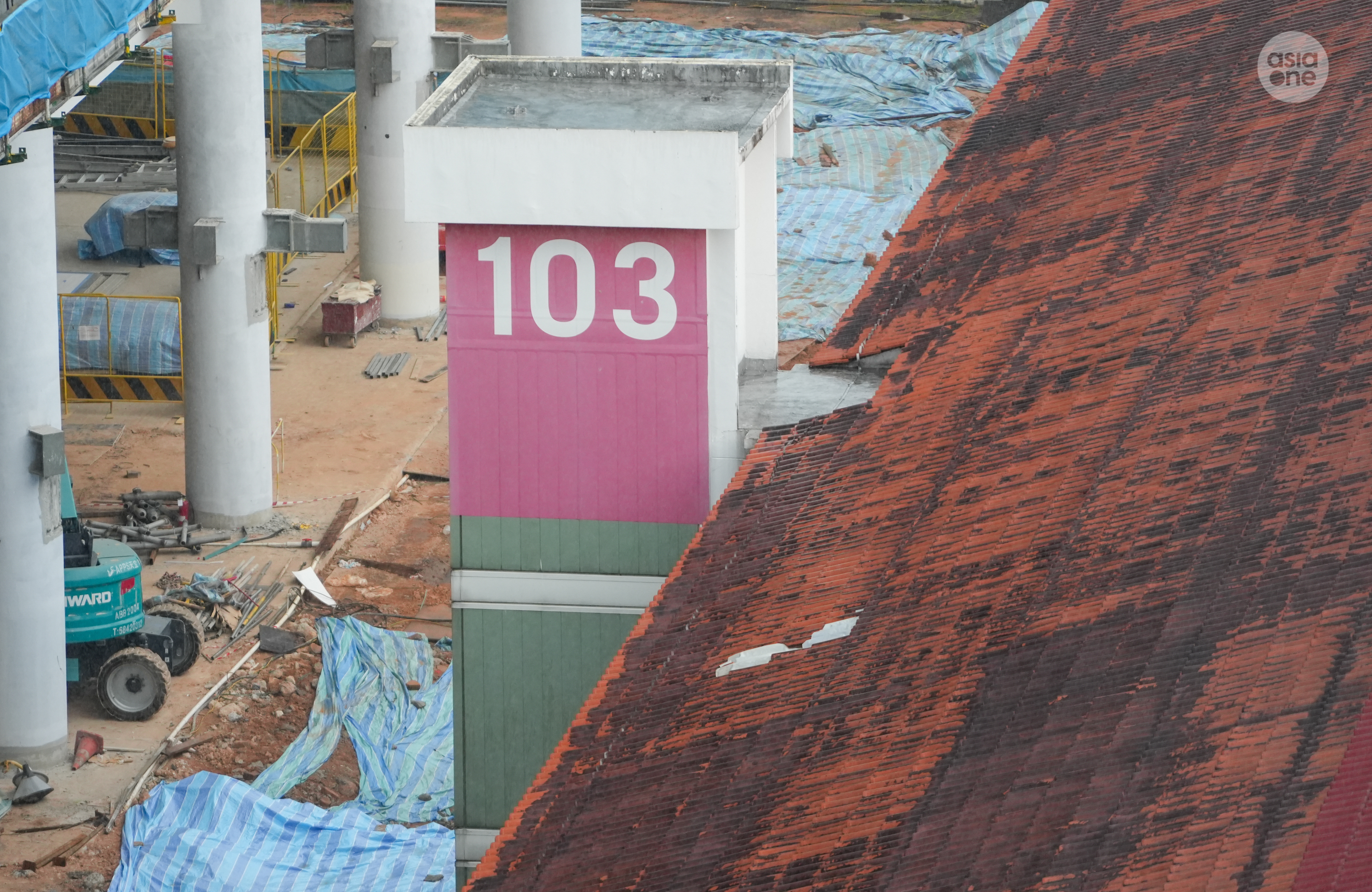 Metal Beam Crashes Through Yishun HDB Roof During Dismantling Works; No Injuries — image 6