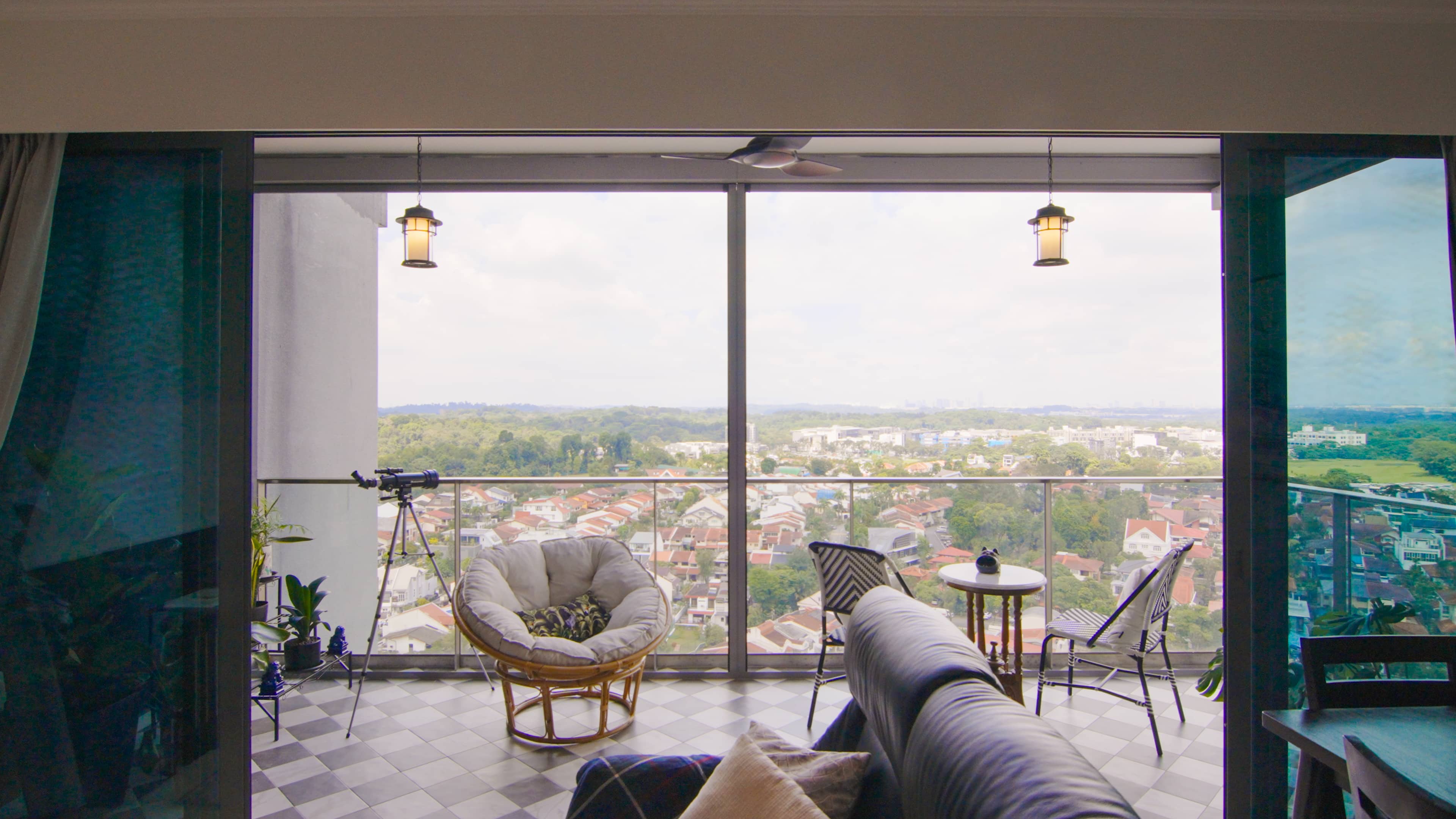 Touring a 2 million black & white home with reservoir views