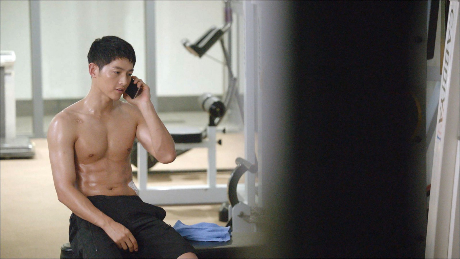 Korean idol-actor Cha Eun-woo posts shirtless photos taken in Cebu