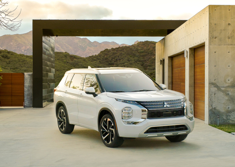 Mitsubishi unveils the 2022 Outlander seven-seater SUV, Lifestyle News ...