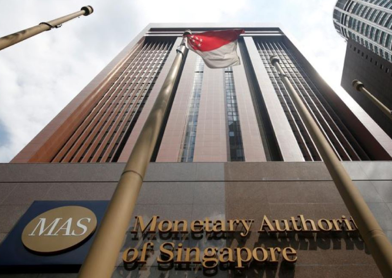 Singapore keeps monetary policy on hold amid patchy ...