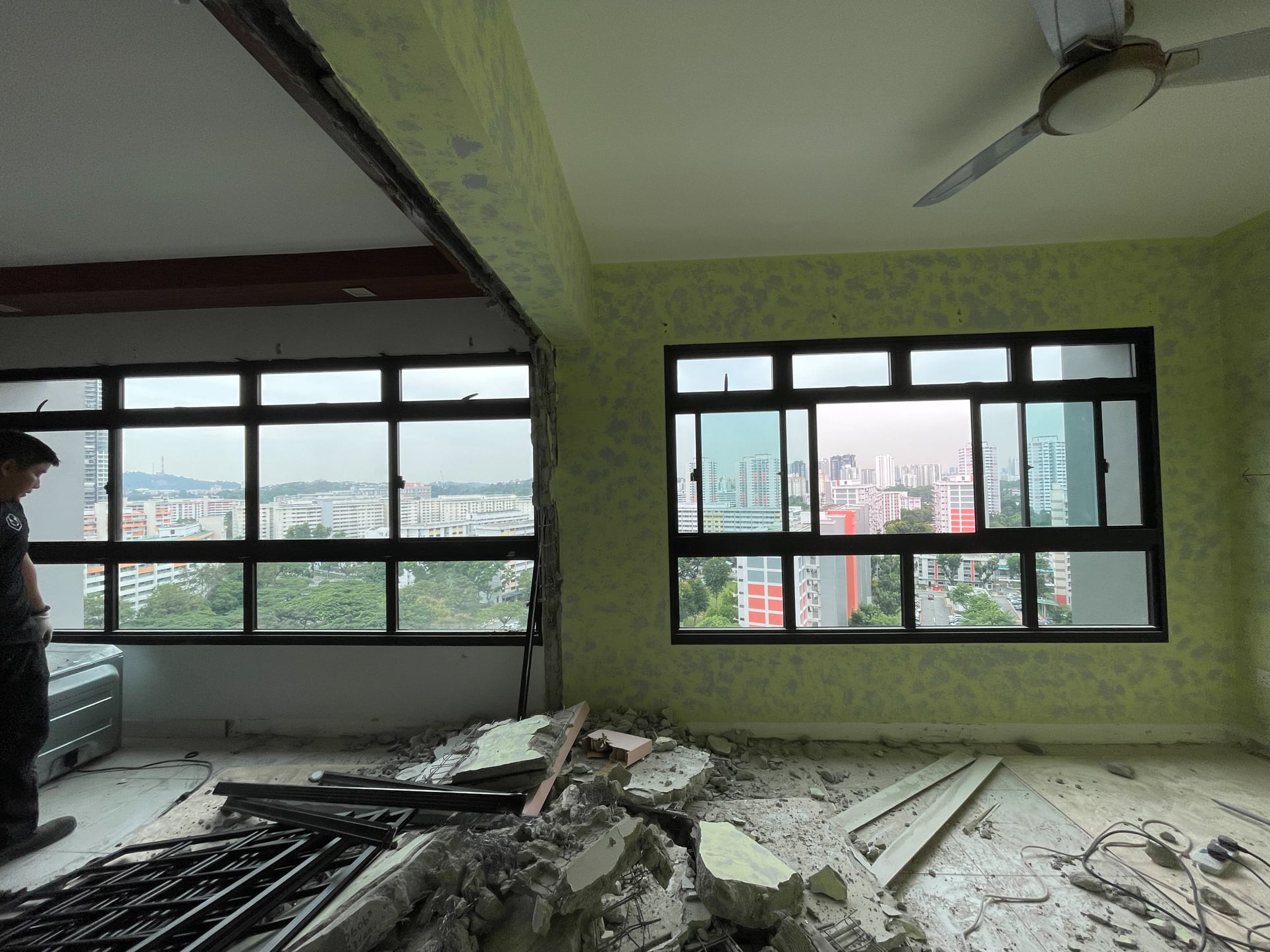 My 10k HDB flat window horror story and how it caused a 10month delay