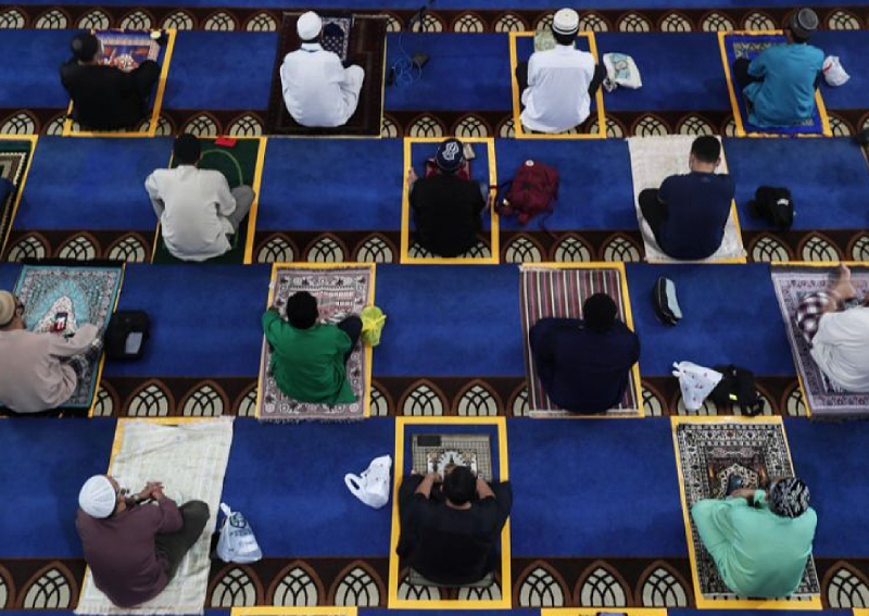 5 mosques to allow 250 worshippers for each Friday prayer session from