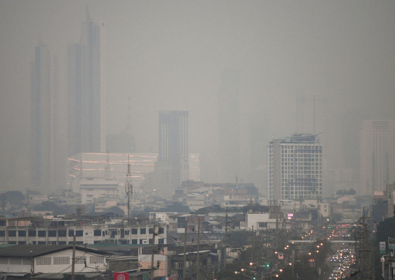  I Feel My Eyes Burn Thailand Says Stay Indoors As Air Pollution Spikes Asia EarthOne News 